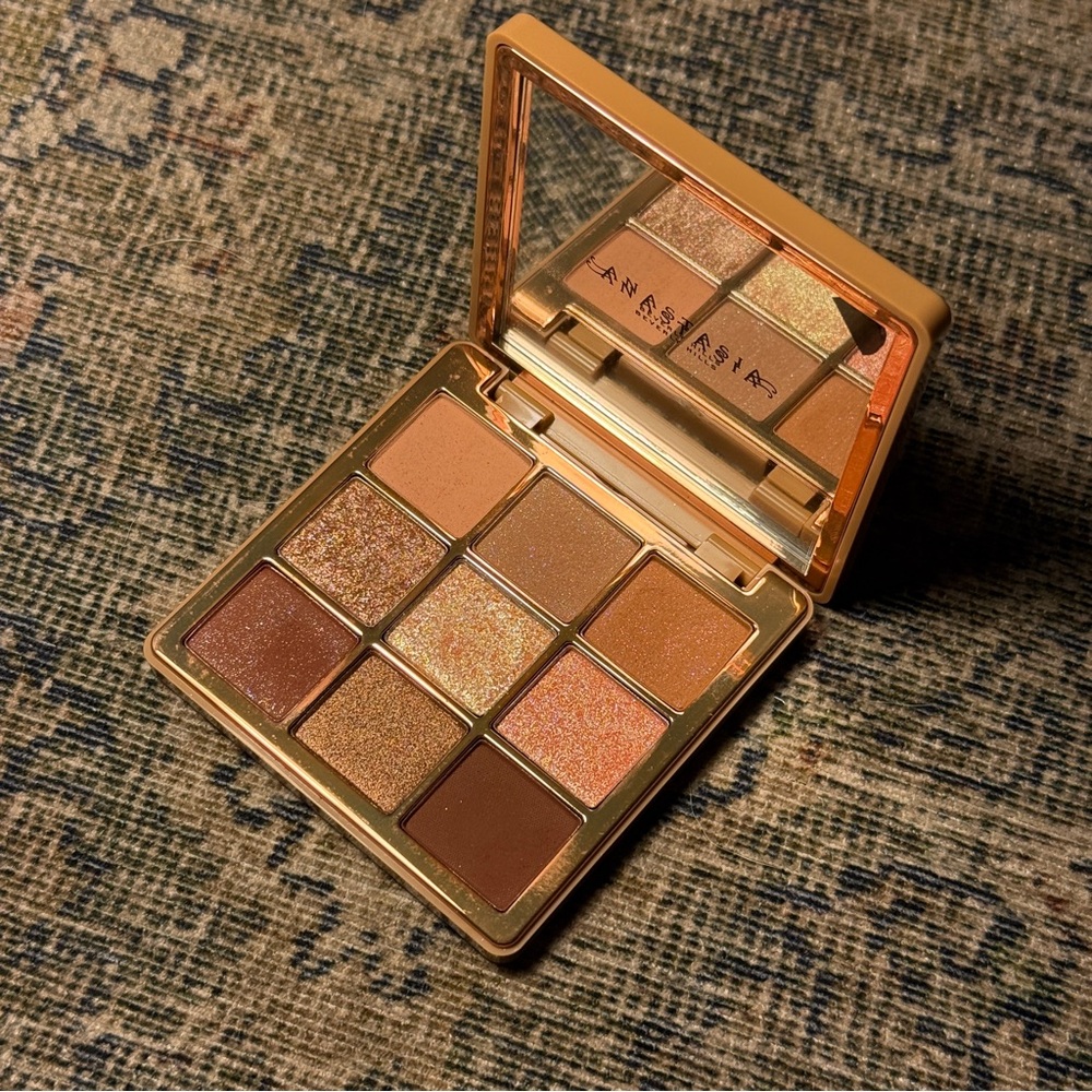 Spice Eyeshadow Palette